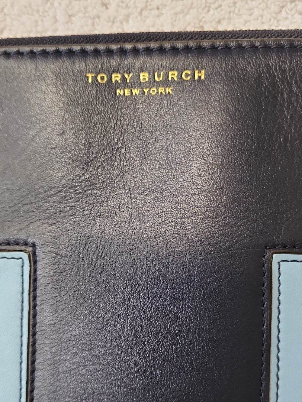 Tory Burch Women's Blue T Leather Tablet Case Preowned - Picture 2 of 7